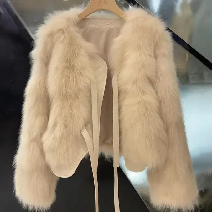 Abrigo de Pelo Sintético Corto para Mujer | Chaquetón Efecto Zorro con Cordón