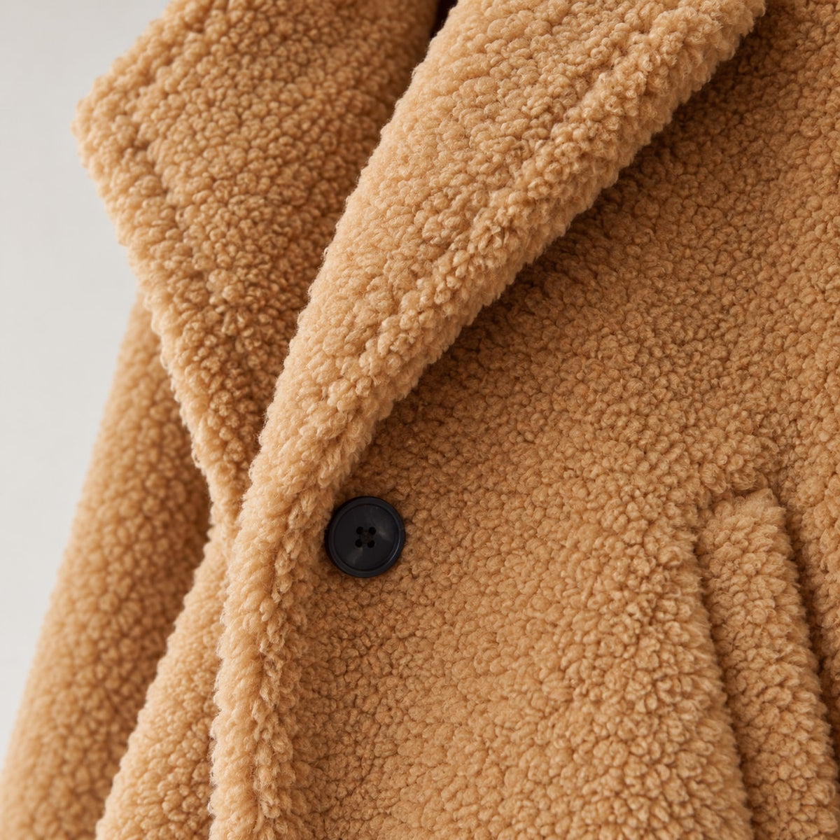 Abrigo de Borreguito para Mujer | Abrigo Teddy Largo con Solapa y Botones
