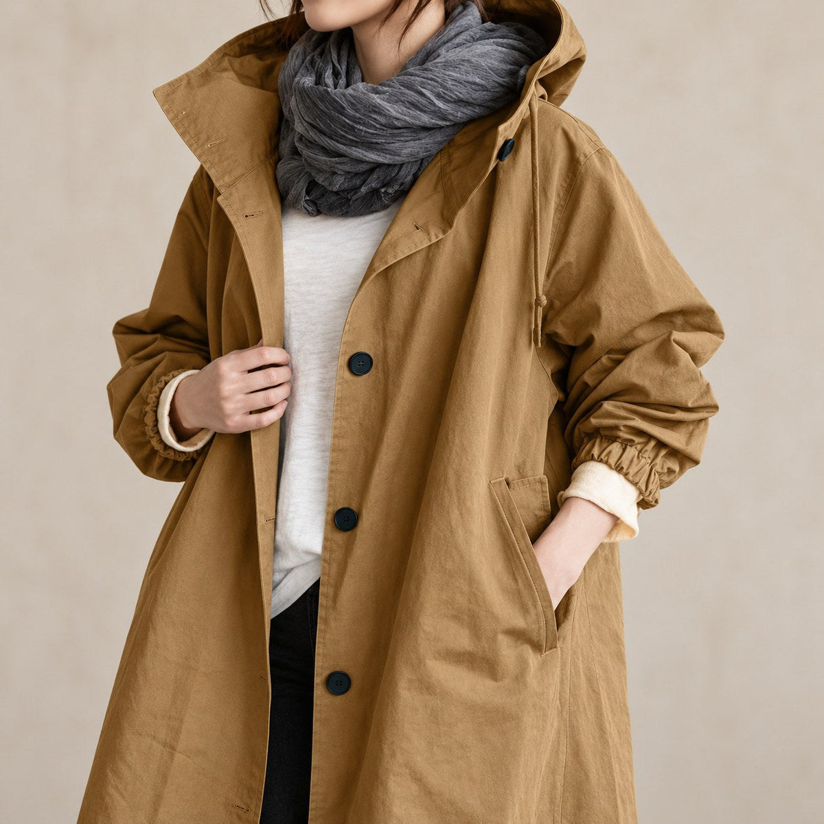 Parka Larga con Capucha | Abrigo Amplio de Entretiempo