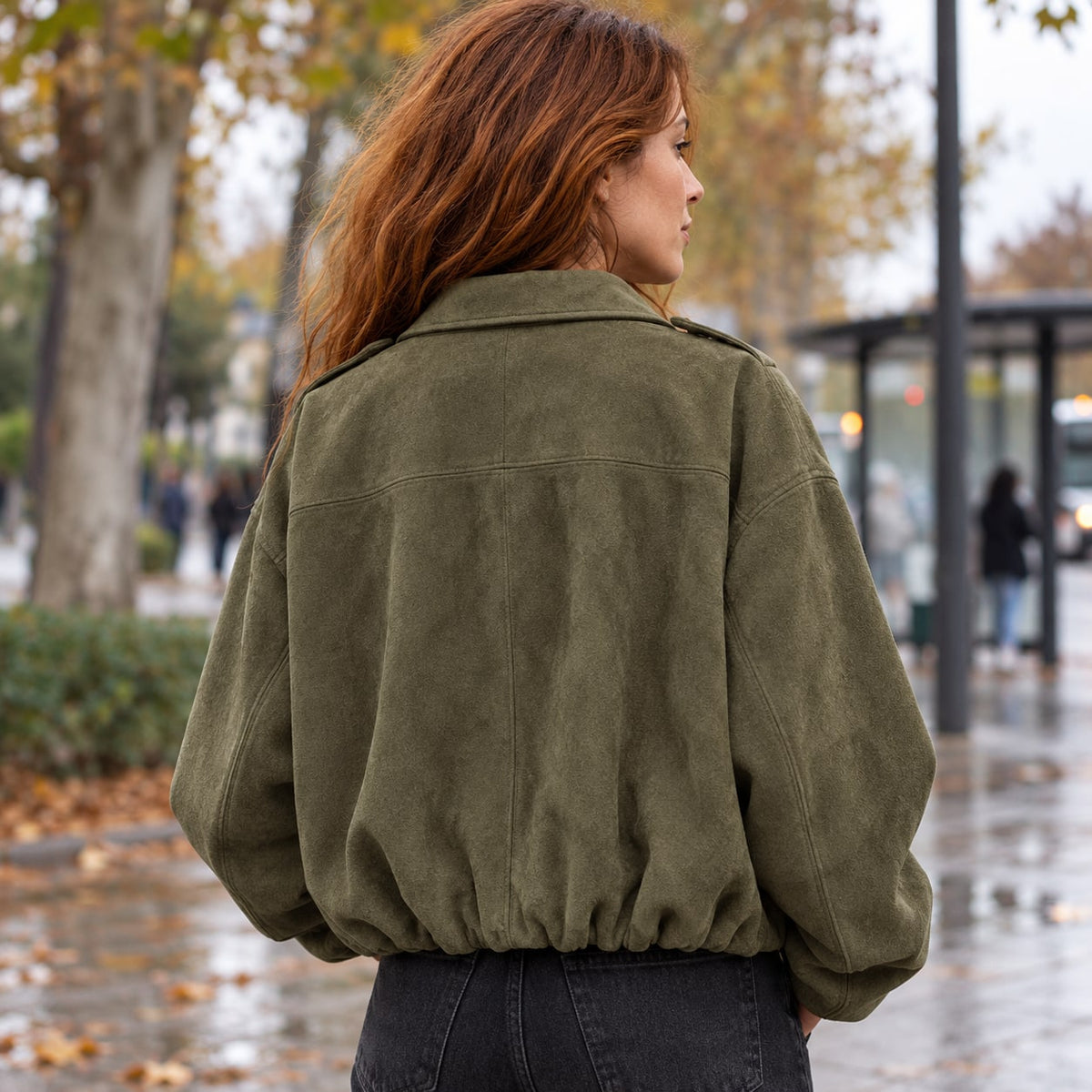 Cazadora Bómber de Ante Sintético | Corte Amplio y Cuello de Solapa